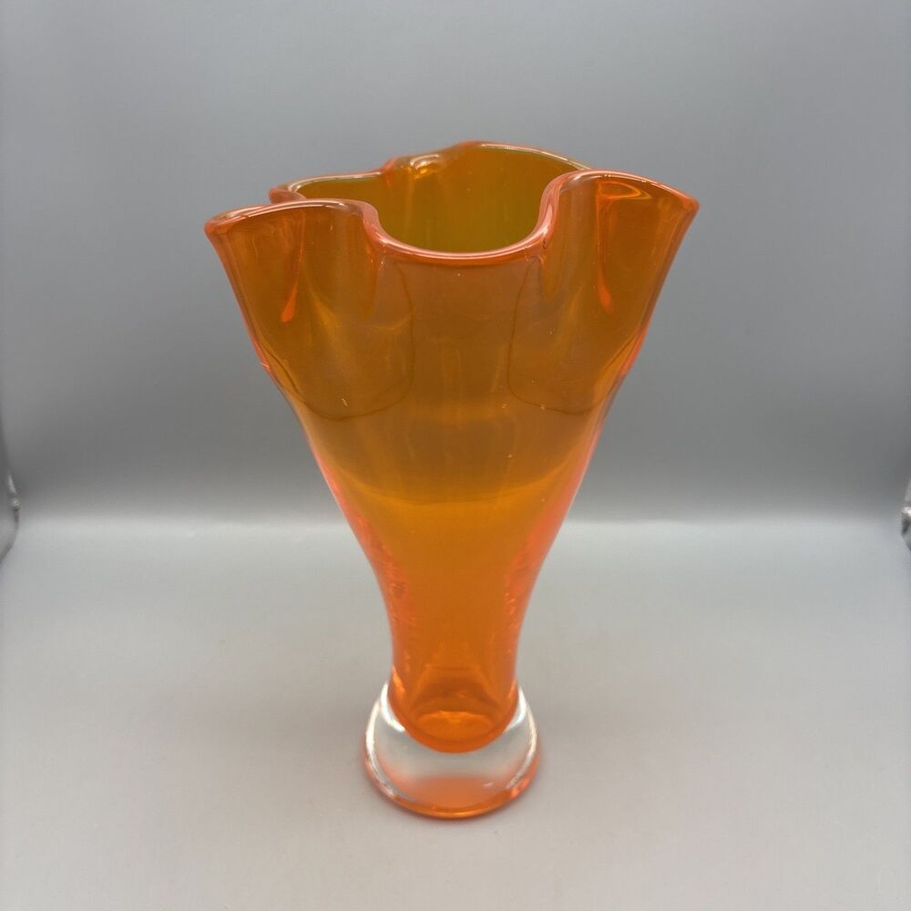 Vintage Handblown Art Glass Orange Ruffled Handkerchief Vase 9-3/8” Tall - Picture 3 of 10